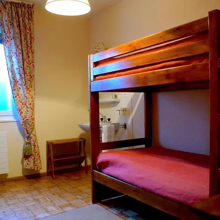 Spacious & Cozy, Europe Apartmán